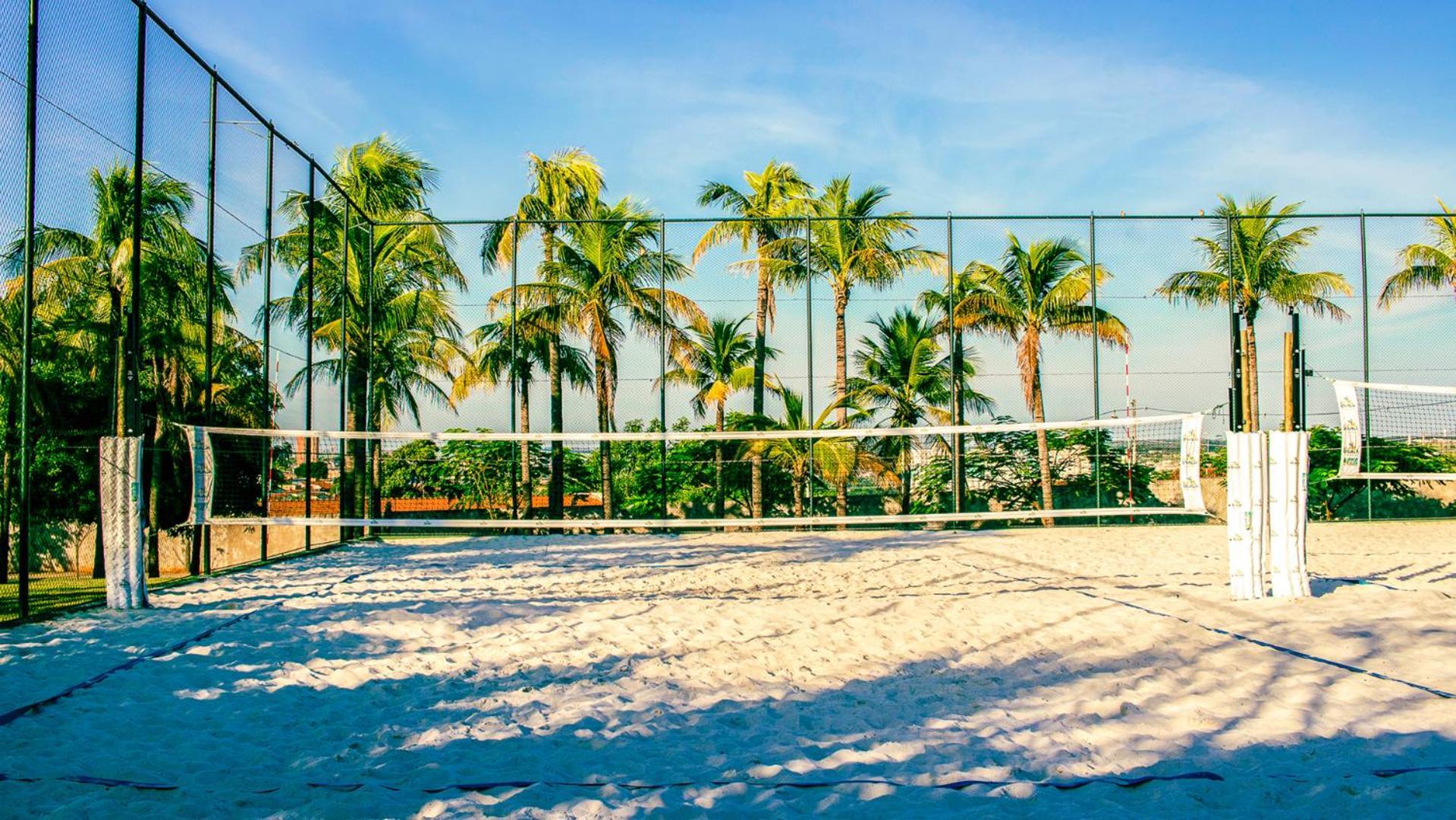 Hot Beach Resort Olimpia Luaran gambar A beach tennis court