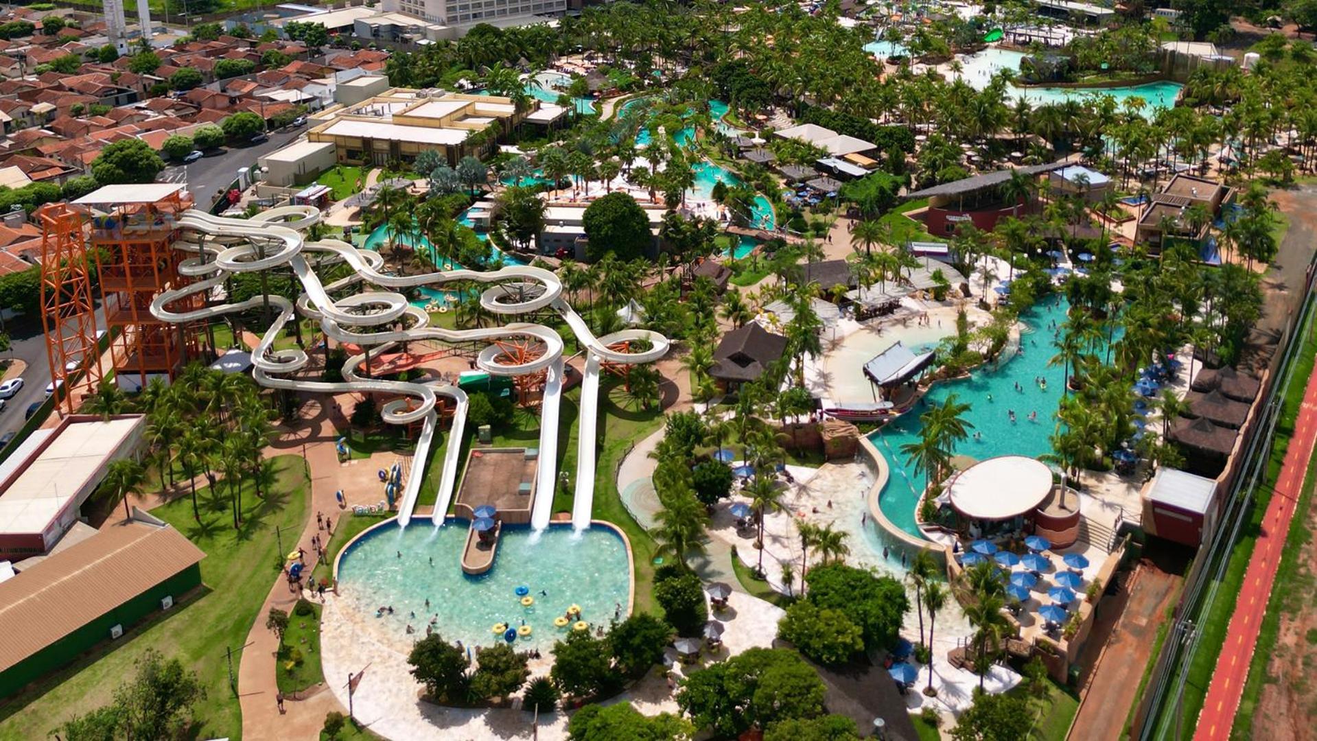 Hot Beach Resort Olimpia Luaran gambar Wet 'n' Wild Phoenix
