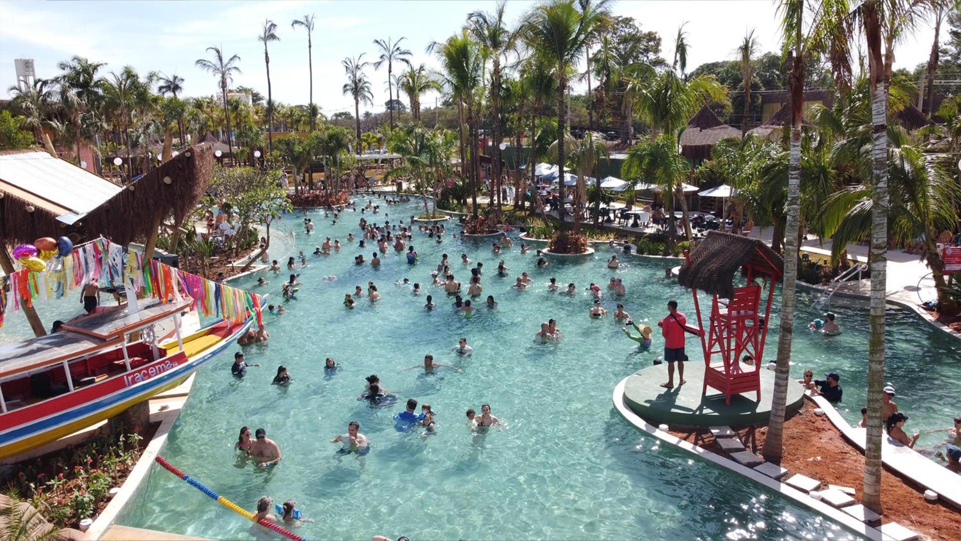 Hot Beach Resort Olimpia Luaran gambar Splash Island